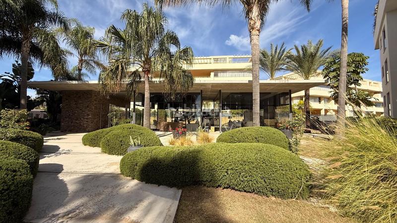 Foto 847037d8-43d0-4ac2-ad76-e5e88e708ee9. Apartamento  con terraza y espectaculares vistas al mar costa en Mijas
