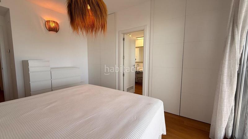 Foto f9ceae7b-f493-4573-86b7-475dde1b28e9. Apartamento  con terraza y espectaculares vistas al mar costa en Mijas