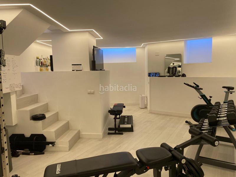 Foto 3b71650f-ef05-4ce9-9e55-a2b7a2f4d306. Casa adossada amb calefacció piscina a La Colina Torremolinos