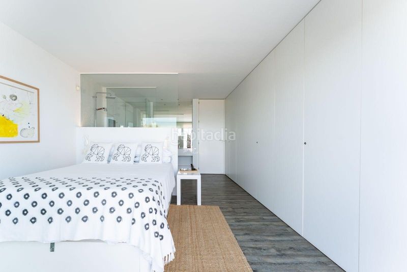 Foto c1ea034d-c55f-4875-a86e-bd7158092219. Àtic amb aparcament a Calahonda Mijas