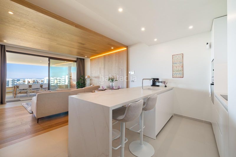 Foto 99cbd4b0-2a2d-44a9-b367-0d9be3edbc51. Apartament amb calefacció aparcament piscina a El Higuerón Fuengirola
