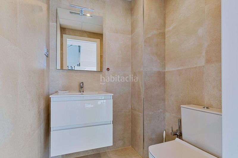 Foto e4e249fd-9d6e-40f8-ab30-045cec0daa80. Casa adossada amb aparcament piscina a Torreblanca del Sol Fuengirola