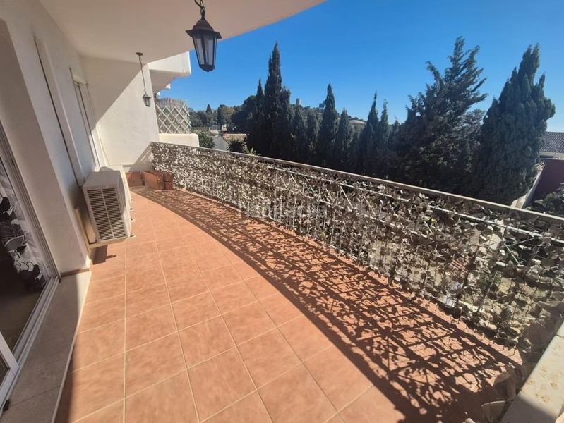 Foto c0564659-185e-48c0-925c-ba9805ff21c5. Apartament amb aparcament piscina a Los Pacos Fuengirola