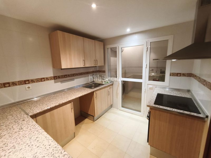 Foto e5e6ffa4-2ed5-46b9-abc7-f09d2a3153c2. Apartament amb aparcament piscina a Los Pacos Fuengirola