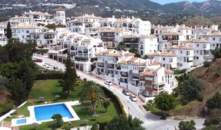 Apartament a Mijas pueblo. 265.000 encantador piso con licencia turistica en venta en zona