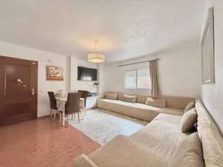 Apartment in Los Ríos. Piso en venta en las lagunas de mijas  3 dormitorios amueblado