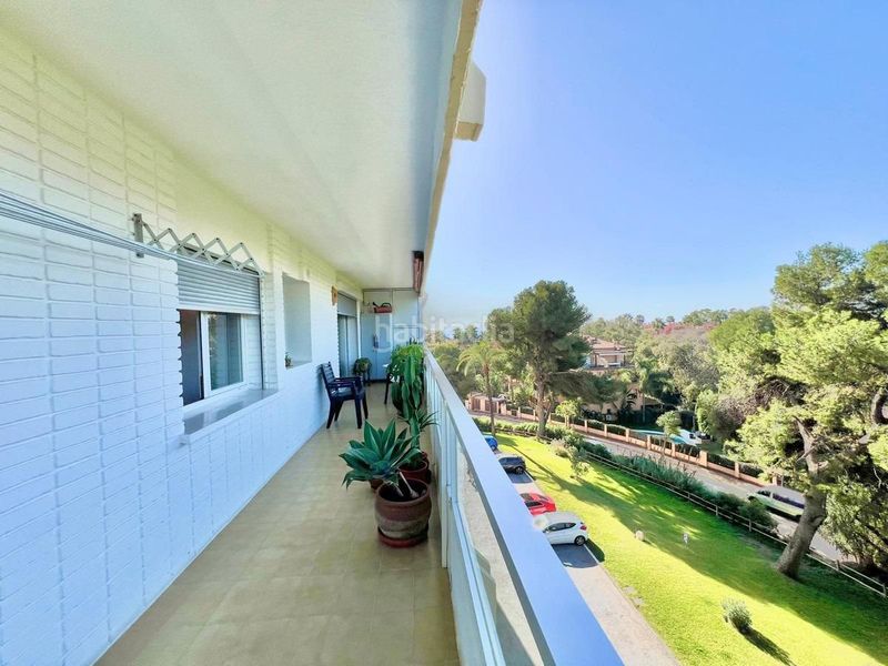 Foto 2e90abb6-1639-4ca6-87d0-00742ad1e2e9. Apartament amb aparcament a Las Chapas - Alicate Playa Marbella