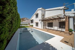 Xalet a Castillo Sohail - Myramar. Villa independiente en venta en fuengirola centro  costa del sol