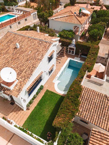 Foto 7ed09d8d-66cc-42b9-beb0-deeb516d8c6e. Xalet amb aparcament piscina a Castillo Sohail - Myramar Fuengirola