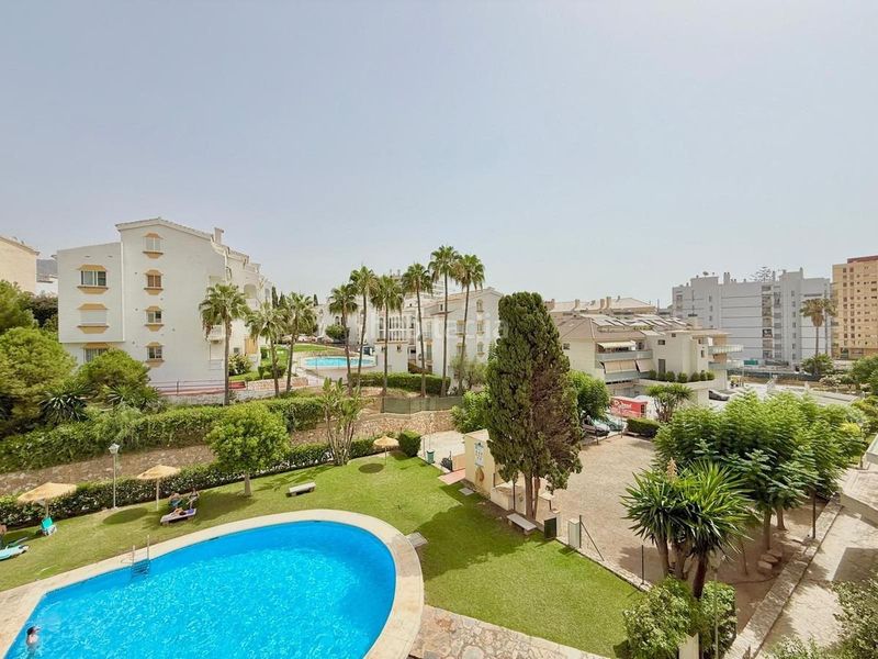 Foto 3452bb1e-7ba0-4326-b109-9e0feda46130. Apartament amb aparcament piscina a Torreblanca del Sol Fuengirola