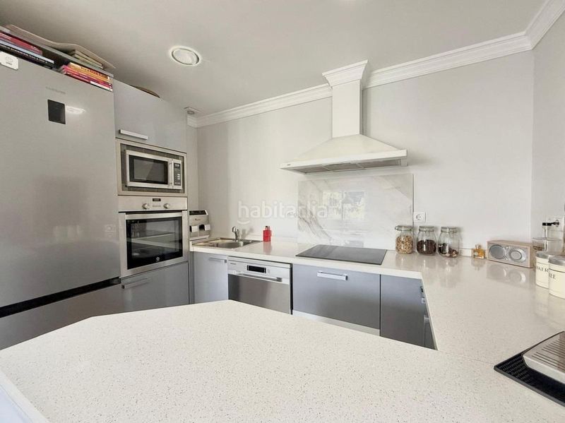 Foto dc817123-145c-444a-826a-97796b8edd9d. Apartament amb aparcament piscina a Torreblanca del Sol Fuengirola