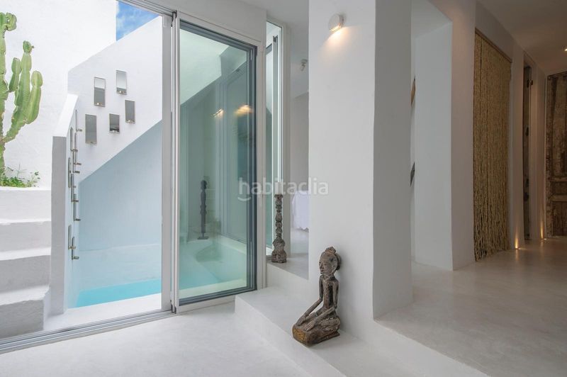 Foto d1441ae3-b24b-4f5a-bb41-2db6eab2184b. Casa amb calefacció piscina a Marbesa Marbella