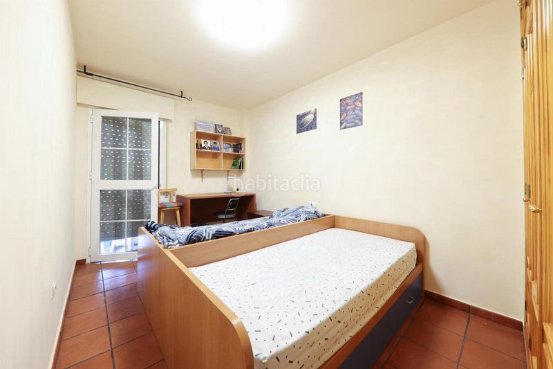 Foto ecbf5500-853e-41c0-8dc8-b4f1ee2c05a1. Apartament amb aparcament piscina a Los Boliches Fuengirola