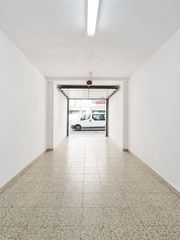 Local Comercial a Centro ciudad. Local en venta en fuengirola,  a pie de calle con mucho tránsito