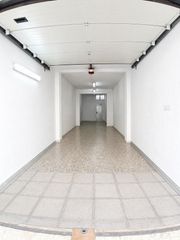 Local Comercial a Centro ciudad. Local en venta en fuengirola,  posibilidad de cambio de uso,  zo