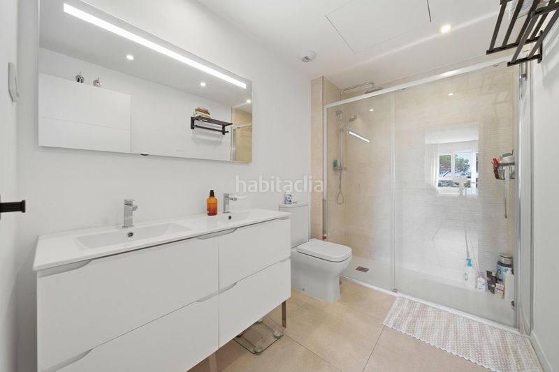 Foto 402bacea-2963-426a-b806-63f048bf0dd2. Casa adossada amb aparcament piscina a la cala Mijas Mijas