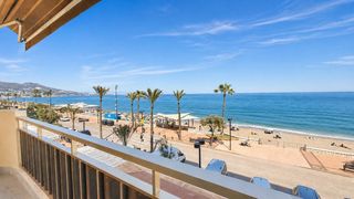 Apartament a Castillo Sohail - Myramar. Exclusivo apartamento de lujo en primera línea de playa en fueng