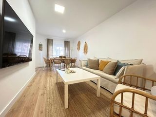 Location Appartement  Calle ntro padre jesus cautivo. Alquiler temporal piso moderno en las pérgolas. los boliches