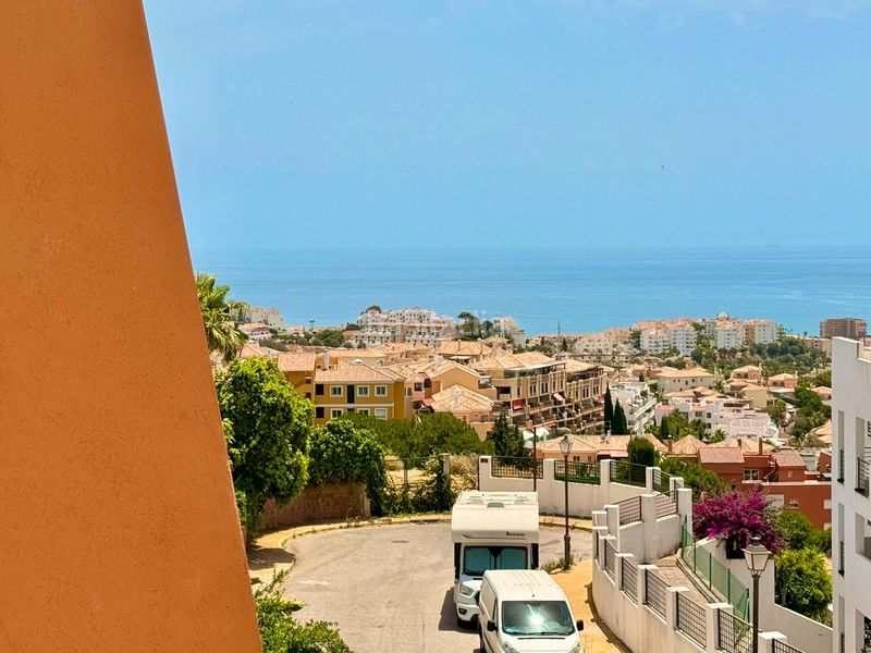 Foto 5601d345-d84c-4420-a9c8-d6b40880c2e1. Casa adossada amb aparcament piscina a Riviera del Sol Mijas