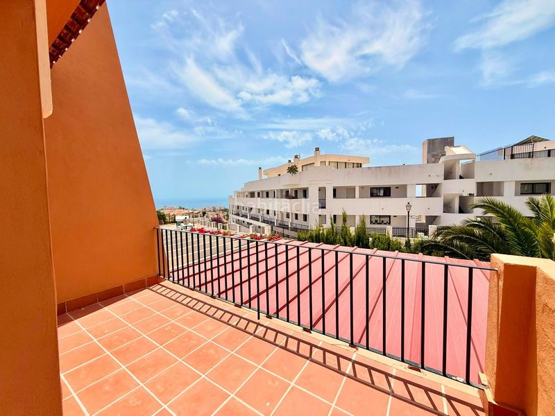 Foto a1c0d88a-0e6c-40b1-8fed-43d18f4564a8. Casa adossada amb aparcament piscina a Riviera del Sol Mijas