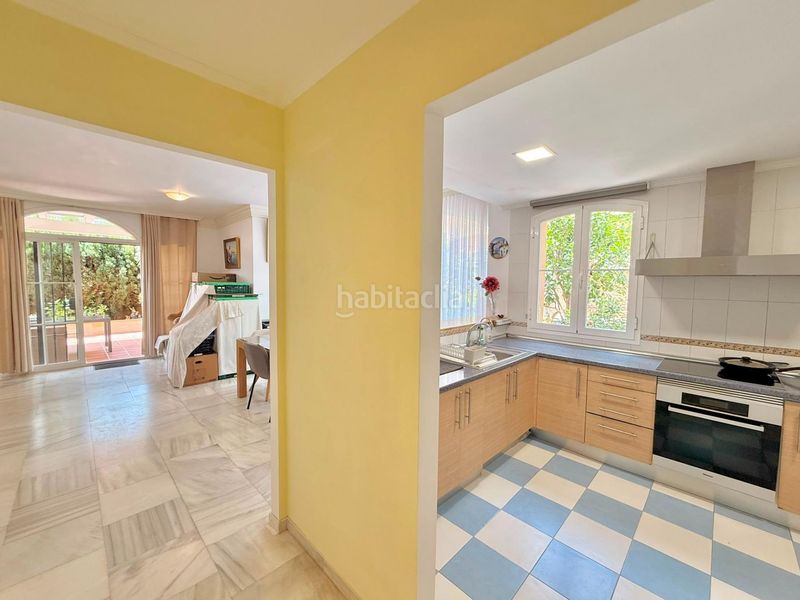 Foto feeac601-11b1-4718-9664-c544dcb572d2. Casa adossada amb aparcament piscina a Riviera del Sol Mijas