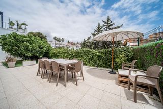 Xalet a Campo de Mijas. Espectacular villa de lujo reformada en el coto, costa del sol e