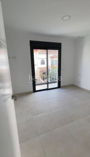 Foto 34ed7db7-49d4-4d40-84ae-cd61260d37c4. Casa adosada último adosado! estrena vivienda con solárium privado costa en Mijas