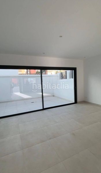 Foto ac6664ac-2c72-4c1e-bbd3-3fbee446ce2e. Casa adosada último adosado! estrena vivienda con solárium privado costa en Mijas