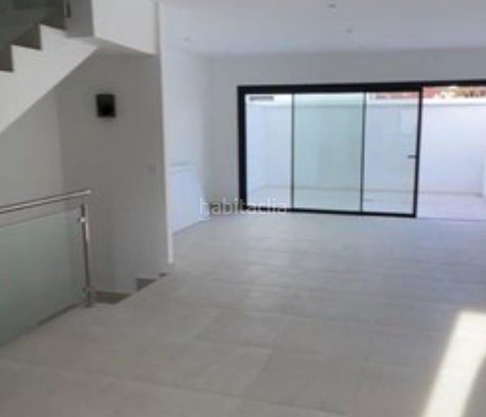 Foto b61178c1-b68d-40f8-bc18-889859ebad9c. Casa adosada último adosado! estrena vivienda con solárium privado costa en Mijas