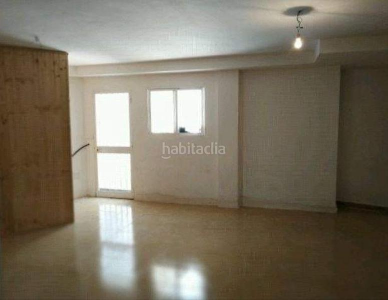 Foto 28199914-0e3e-4f0e-af52-18909e701020. Local comercial local en zona comercial en Coín