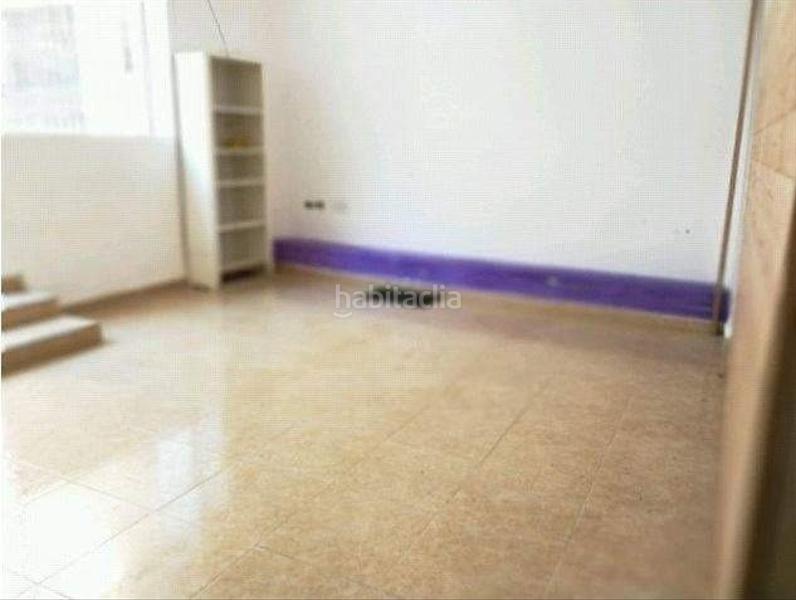 Foto 58b33619-53e6-4a1e-9f30-4070c4f2a443. Local comercial local en zona comercial en Coín