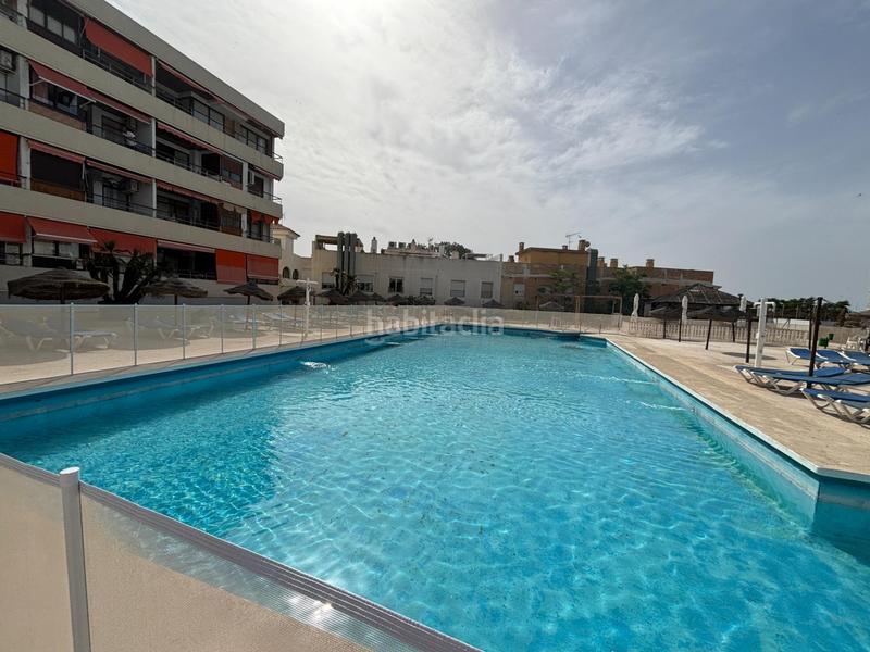 Foto 1f47b48f-71d3-4158-bfc2-9fdc25275ef0. Estudio  de lujo en conjunto nogalera en El Bajondillo Torremolinos