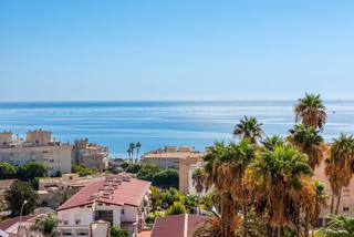 Lloguer Apartament  Calle calle al andalus. Alquiler  780 luz y agua incluido con vistas al mar desde noviem
