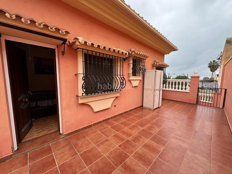 Foto 42e83e3b-7825-4aaa-a470-b35bda1bd51b. Chalet mit parking in Arroyo de la Miel Benalmádena