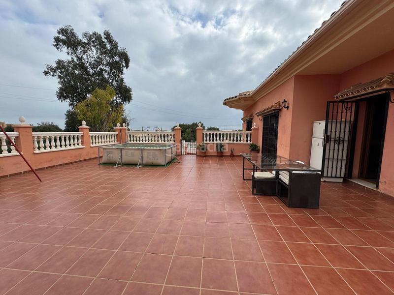 Foto b631cfee-72b5-4c57-9de6-f9fa64b5cad2. Chalet mit parking in Arroyo de la Miel Benalmádena