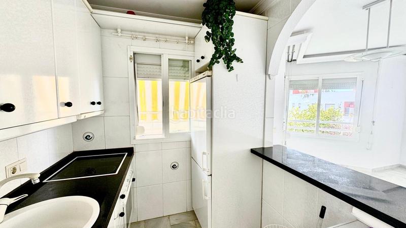 Foto 044edc81-c30d-46e1-a5f1-f5a15c5bc861. Piccolo appartamento con parcheggio piscina in Montemar Torremolinos