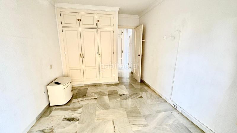 Foto 2e917b46-4486-4000-b07f-075d2016ceb9. Piccolo appartamento con parcheggio piscina in Montemar Torremolinos