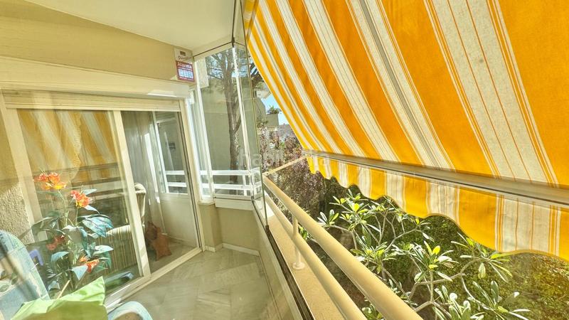 Foto 9e71c0f2-4a1e-4437-8703-553c5bb55402. Piccolo appartamento con parcheggio piscina in Montemar Torremolinos