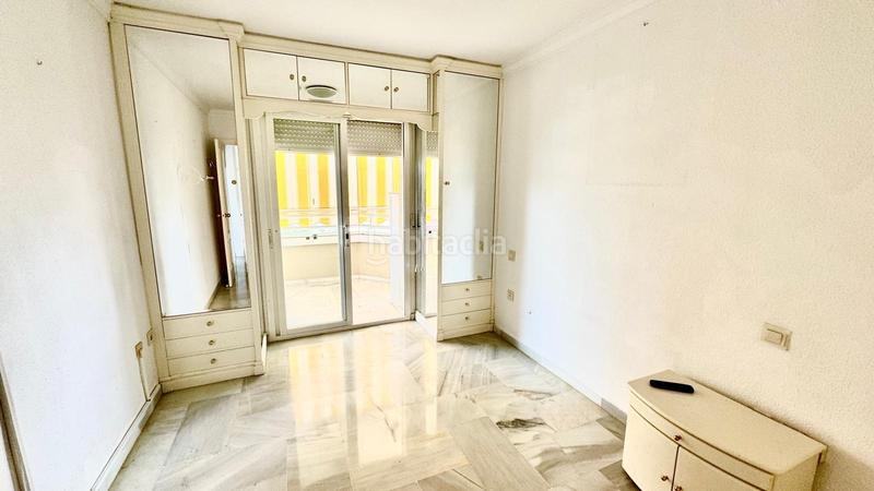 Foto ed33cfac-e616-41b9-af7b-713ccdaf738c. Piccolo appartamento con parcheggio piscina in Montemar Torremolinos