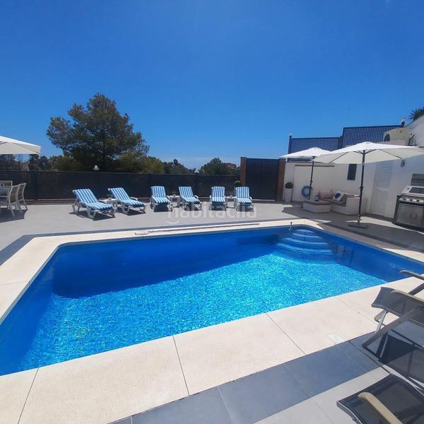 Foto dd56d7e4-07f2-40c9-9dbd-f6aff29122ce. Chalet  en venta en el pinar en El Pinar- Palacio de Congresos Torremolinos