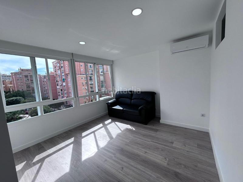 Foto 7c39282b-778d-42c1-8f37-4334a3b2aef2. Apartamento  en venta en Ayuntamiento Torremolinos