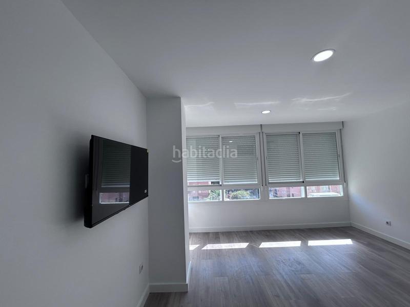 Foto 8567a1d4-b250-4f6f-8a62-1324e78fd7a0. Apartamento  en venta en Ayuntamiento Torremolinos