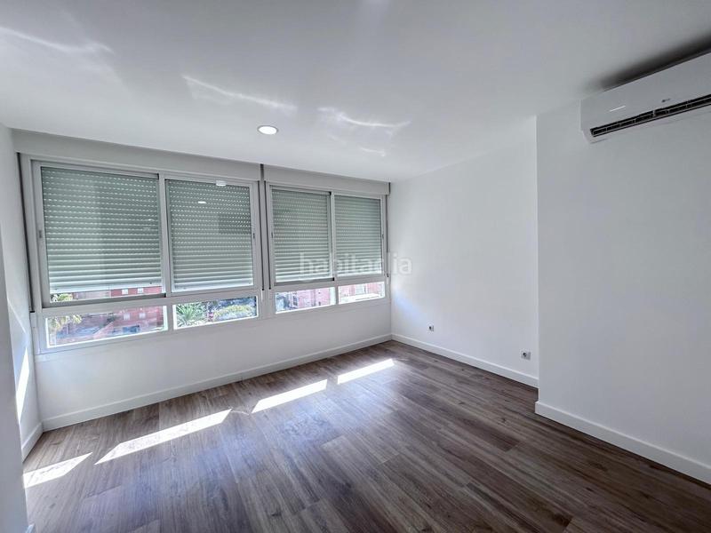 Foto 8e6f623d-2c93-4080-82bf-795aeedebdc5. Apartamento  en venta en Ayuntamiento Torremolinos