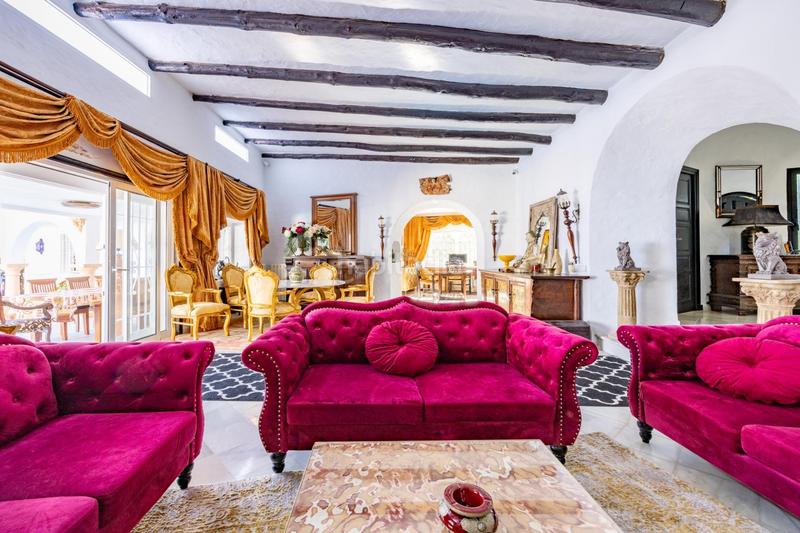 Foto 0a59b2c8-453a-4f8f-9777-b00380e6dc13. Location chalet avec chauffage parking piscine dans Marbella