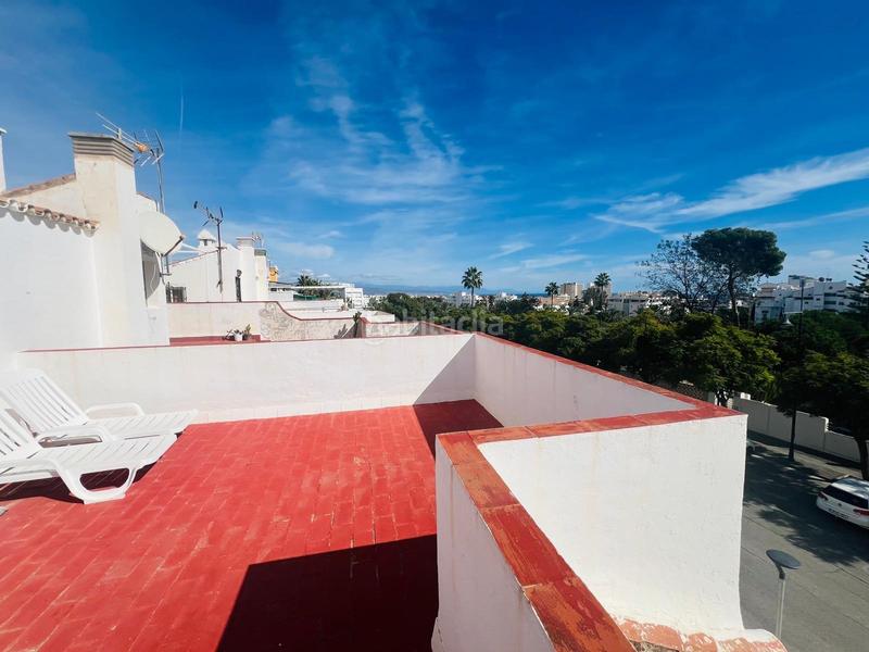 Foto 0cd7ac56-b9d3-4b09-aee7-0de432878895. Casa aparellada amb calefacció aparcament a La Colina Torremolinos