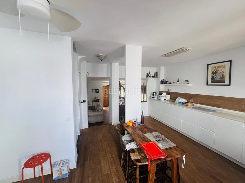 Foto d8c0ba33-364a-42c0-be6d-90b6c8cfafde. Casa aparellada amb calefacció aparcament a La Colina Torremolinos