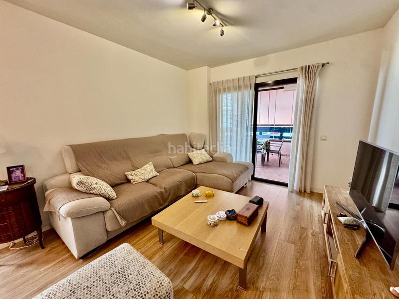 Foto 46eb5b21-ae36-4899-b274-d6b50a1f5df1. Appartamento con parcheggio piscina in Arroyo de la Miel Benalmádena