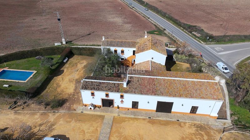 Foto 0b6928a1-9d96-4272-8668-8c6d4c28f600. Masia amb aparcament piscina a Teba