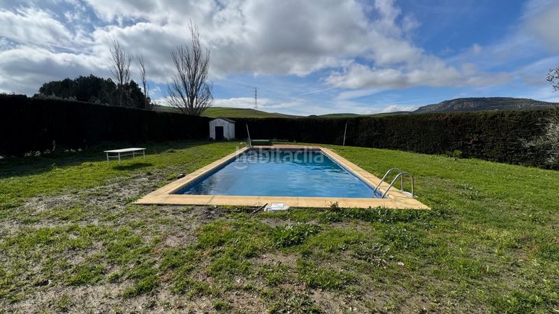 Foto 5a1ce412-27d1-4b25-8a32-5b5954531d6a. Masia amb aparcament piscina a Teba