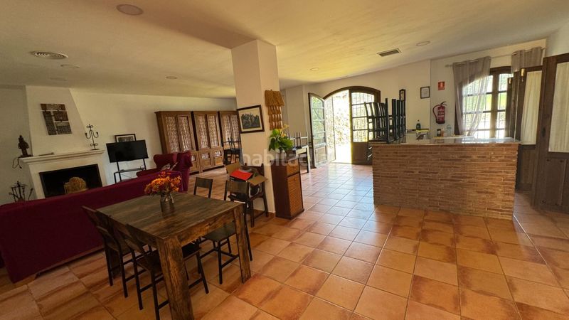 Foto fcd1f1ee-d04d-4132-bc1d-95253d2858c1. Masia amb aparcament piscina a Teba